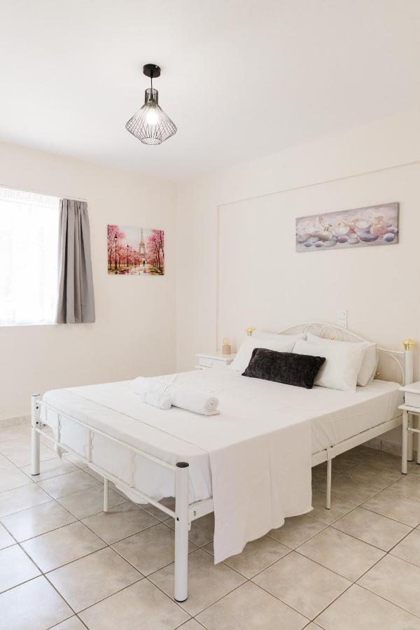 Alexandros Apartments Nydri Exterior photo