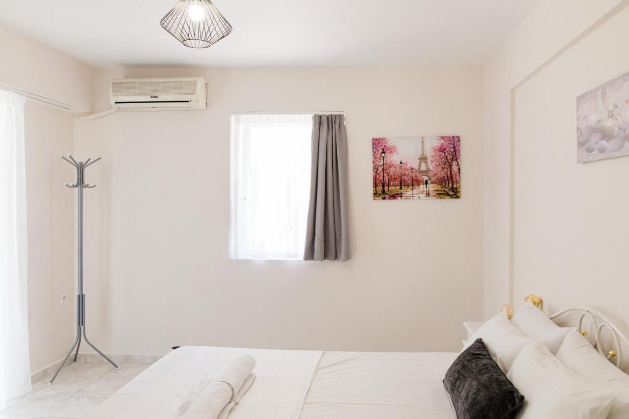 Alexandros Apartments Nydri Exterior photo